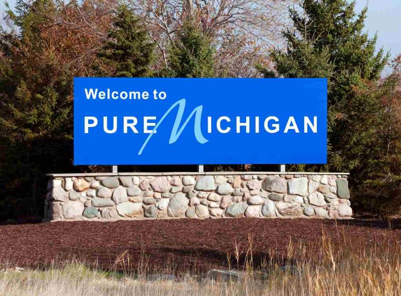 Michigan Welcome Sign